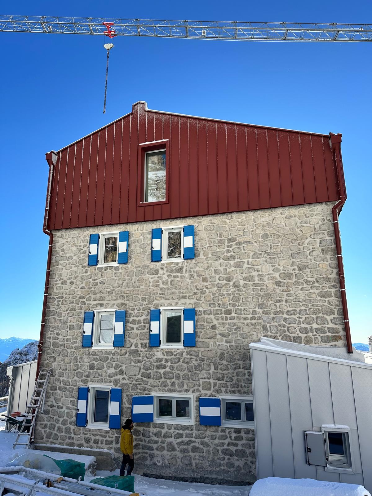 Ristrutturazione Rifugio Pedrotti alla Tosa